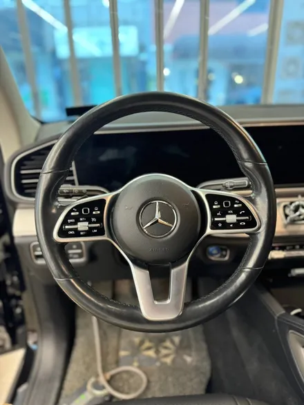 벤츠 W167 GLE53AMG 잠자리카본핸들 및 4D전동 트위터 작업했습니다 / 서울 용산 도원동