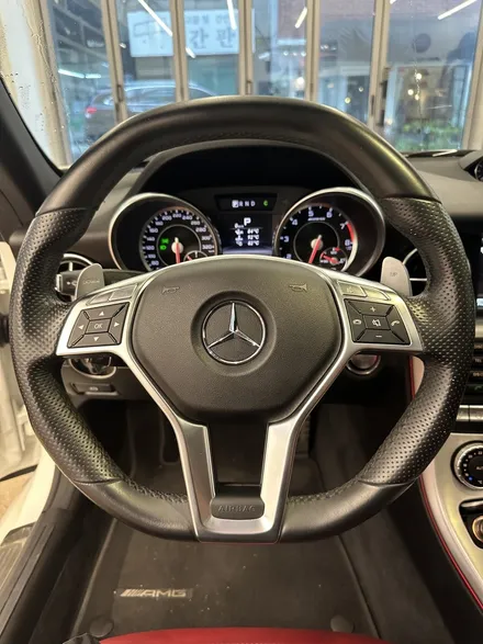 [올인게러지] 벤츠 R172 SLK55AMG 15년식 LED퍼포먼스핸들 신형카본AMG 올블랙 디자인 레드스티치 카본패들까지 튜닝 / 서울 용산 도원동