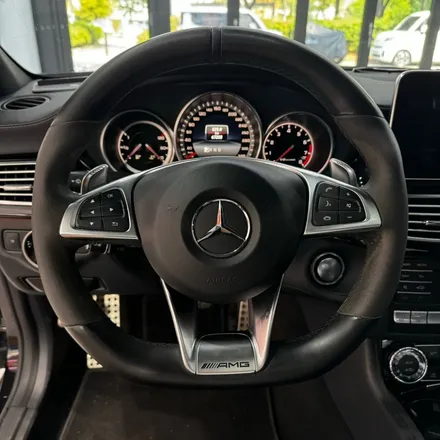 [올인게러지] 벤츠 W218 CLS63AMG 신형 카본 AMG핸들교체 전체 블랙트림 레드라인 포인트 / 서울 용산 도원동