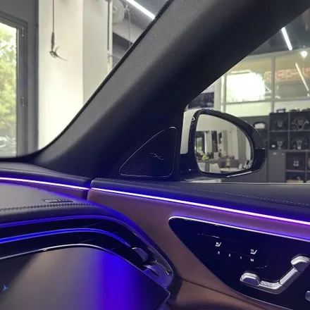 [올인게러지] W214 벤츠 신형 E클래스 E300 24년식 4D전동트위터 및 미드레인지 커버 엠비언트 시공했습니다 / 서울 용산 도원동