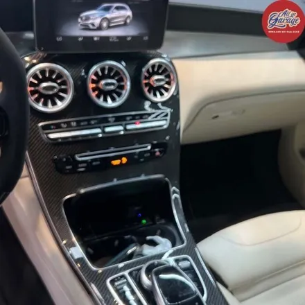 벤츠 X253 GLC63AMG 2018년식 , 실내 신형 컨버전 (계기판 , 커맨드 , 모니터 , 터치패드 업그레이드 작업) / 서울 용산 중구