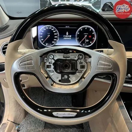 벤츠 W222 S600 마이바흐  최신형 마이바흐핸들 교체작업기 업그레이드된 실내 / 서울 용산 중구
