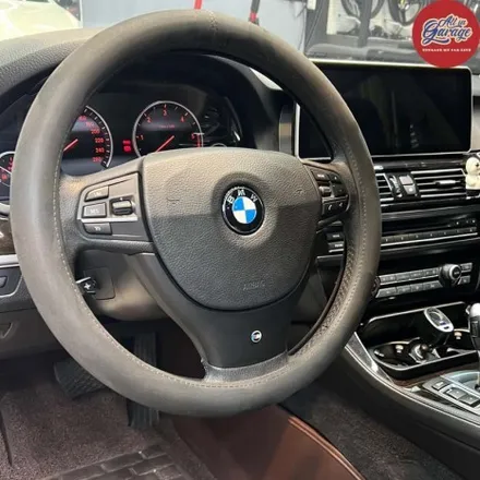 BMW F10 5시리즈 / M커스텀카본D컷핸들 교체작업 및 디자인 변경 / 서울 용산 중구