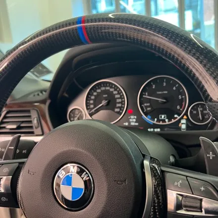 BMW F30 320D 순정핸들에서 M카본핸들로 디자인을 업그레이드 했습니다 / 서울 용산 중구