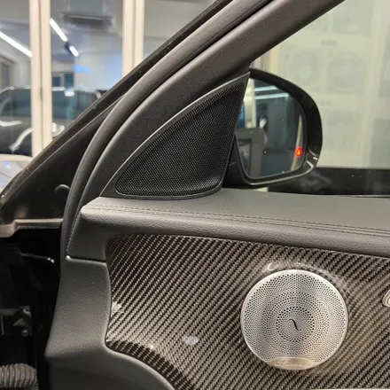 벤츠 E클래스 W213 E63AMG 송풍구엠비언트 와 3D 전동트위터 장착 / 서울 용산 중구