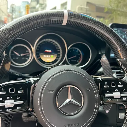 벤츠 W218 CLS63 모델 AMG카본핸들 교체  D컷 나이트에디션 / 벤츠 / CLS-클래스 W218 / 서울 용산 중구