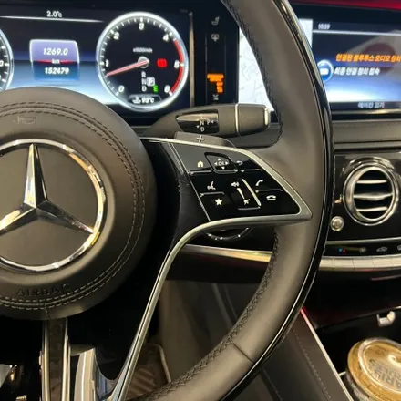 벤츠 W222 S클래스 S500 최신형마이바흐핸들 교체했습니다 최신형우드스타일 / 서울 용산 중구