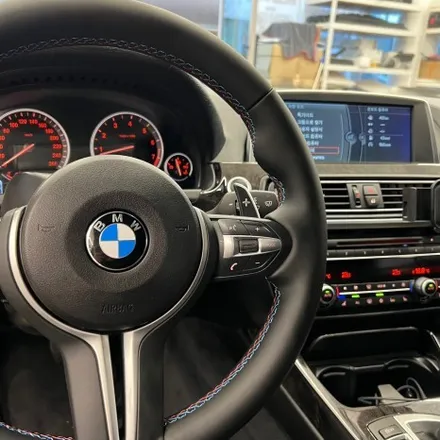 BMW F12 6시리즈 컨버터블 M열선핸들로 교체작업을 하였습니다 / 서울 용산 중구