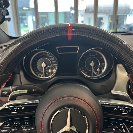벤츠 C117 CLA45AMG 잠자리핸들 카본D컷 교체로 한층 업그레이드된 실내 / 서울 용산 도원동