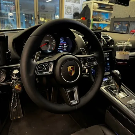[올인게러지] 포르쉐 981 카이맨 GTS 열선 적용 GT커스텀핸들 이제는 차량에 걸맞는핸들 장착 / 서울 용산 도원동