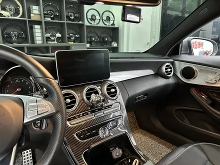 [올인게러지] 벤츠 W205 C200 쿠페 최신형 카본잠자리핸들 교체 + 1,2열 송풍구 엠비언트 시공 완성! / 서울 용산 도원동
