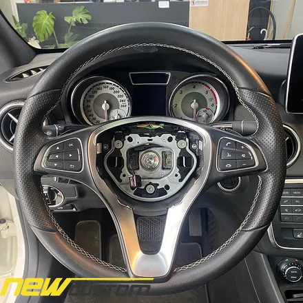 올인게러지 벤츠 w117 cla200d 2016 모델 amg신형핸들.amg카본핸들 신형개조 작업 / 서울 용산 도원동