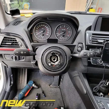 [올인게러지] BMW F20 118D m핸들교체 , 퍼포먼스스티어링휠 ,신품m핸들 m3.M4핸들교체 / 서울 용산 도원동