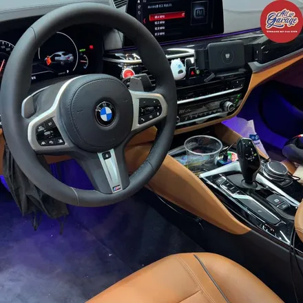 [올인게러지] BMW G30 520I . M핸들교체 . 열선기능 . 반자율ACC . 신형 M스티어링휠 / 서울 용산 중구