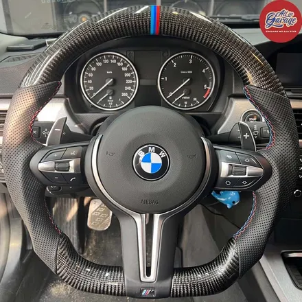 [올인게러지] BMW E90 320D / F바디 M카본핸들 교체 / 신형개조 / 순정레트로핏 / 서울 용산 중구