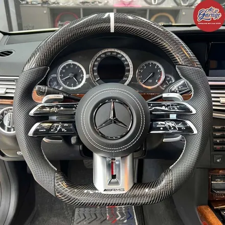 벤츠 W212 E300 잠자리카본핸들 교체 , 최신형AMG카본핸들D컷 순정레트로핏 / 서울 용산 중구
