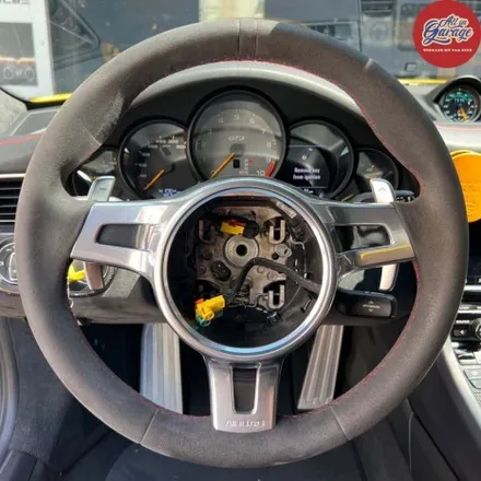 [올인게러지] 포르쉐 911 GT3  포르쉐 알칸트라핸들 교체 + 카본트림 / 서울 용산 중구