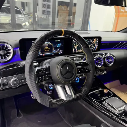 [올인게러지] 벤츠 C118 CLA45S 2023년식 최신형 카본 잠자리AMG핸들 + OLED 어질리티셀렉트 장착 및 코딩했습니다 / 서울 용산 도원동