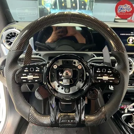 벤츠 C118 CLA45S amg AMG카본D컷핸들교체 , 실내의 변화 기능업그레이드 / 서울 용산 중구