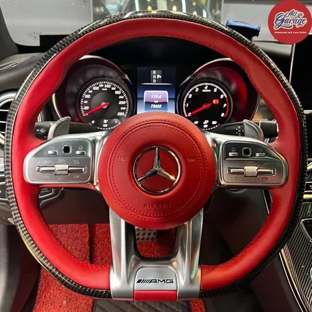 벤츠 w205 c클래스 c200 쿠페 신형 벤츠 AMG카본D컷핸들 교체 / 서울 용산 중구