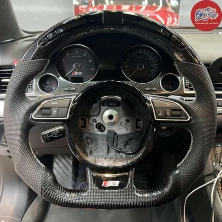아우디 S8 5.2 FSI 콰트로 D3 RS카본D컷핸들과 LED퍼포먼스조합으로 디자인 변경 / 서울 용산 중구