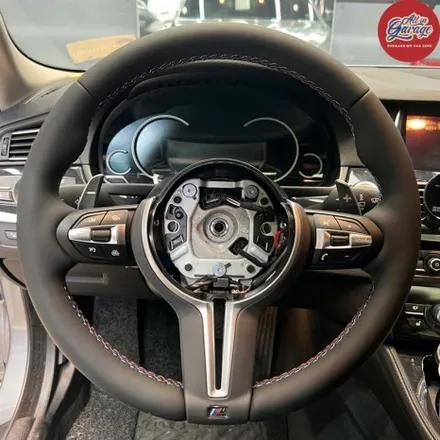 BMW F10 5시리즈 520D 정품 M열선핸들 교체로 핸들디자인 변경 / 서울 용산 중구