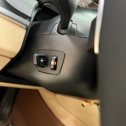 BMW F10 520D 2015 M핸들 (열선) 교체시공 / 서울 용산 중구
