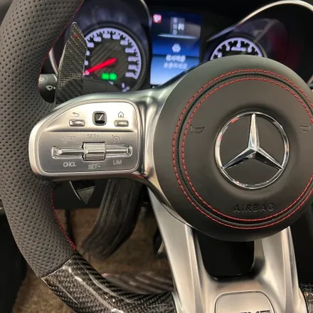 벤츠 W205 C63쿠페 AMG카본핸들 D컷 + 송풍구엠비언트 1열 시공으로 드라마틱한 변화 / 서울 용산 중구