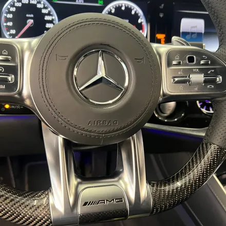 벤츠 S클래스 W222 S350D AMG카본핸들 D컷 후기형 버젼 장착했습니다 / 서울 용산 중구