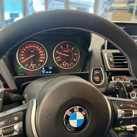 BMW F20 1시리즈 118D 크루즈,락폴딩 활성화 및 M핸들커스텀으로 교체하다 / 서울 용산 중구
