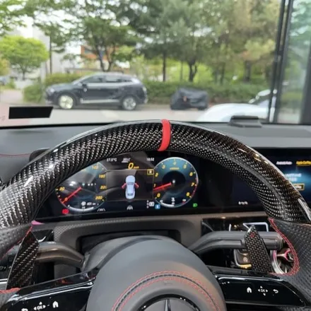 [올인게러지] 벤츠 C118 CLA250 22년식 최신형 잠자리카본핸들 D컷 교체 레드라인 포인트 / 서울 용산 도원동
