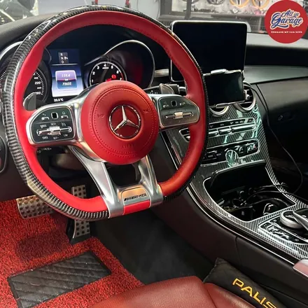 벤츠 w205 c클래스 c200 쿠페 신형 벤츠 AMG카본D컷핸들 교체 / 서울 용산 중구