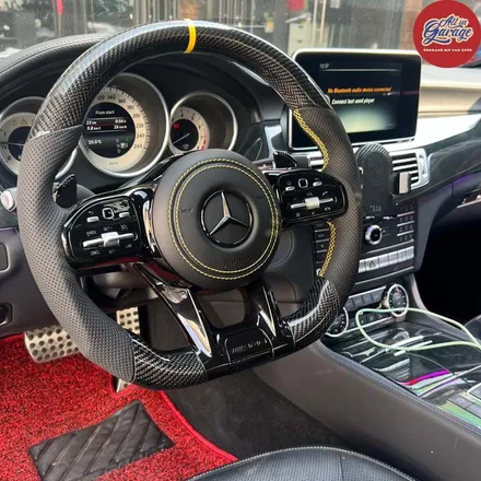 벤츠 W218 CLS400 / 신형벤츠AMG카본D컷핸들 튜닝작업 / 서울 용산 중구