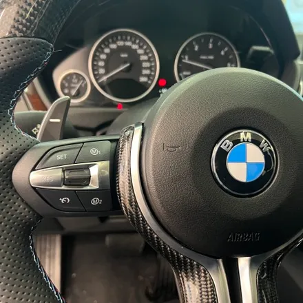 BMW F30 320D 순정핸들에서 M카본핸들로 디자인을 업그레이드 했습니다 / 서울 용산 중구
