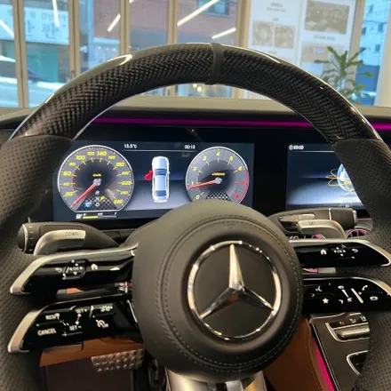벤츠 [W213] E클래스 카브리올레 AMG 잠자리핸들 + 디지털계기판콕핏 후기형 컨버젼  / 벤츠 / E-클래스 W213 / 서울 용산 중구
