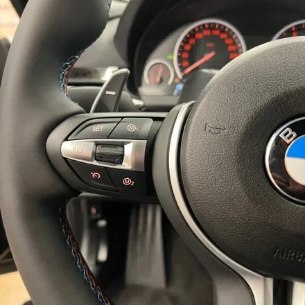 BMW F12 6시리즈 컨버터블 M열선핸들로 교체작업을 하였습니다 / 서울 용산 중구