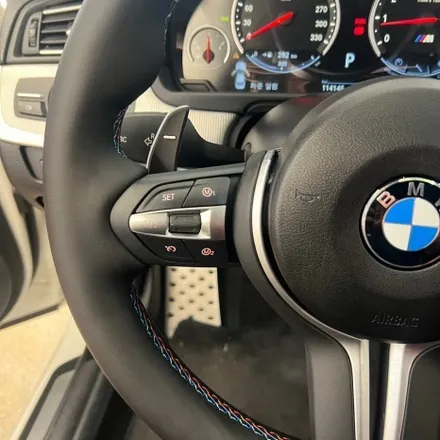 BMW F10 M5 M열선핸들로 교체작업하다 / 서울 용산 중구