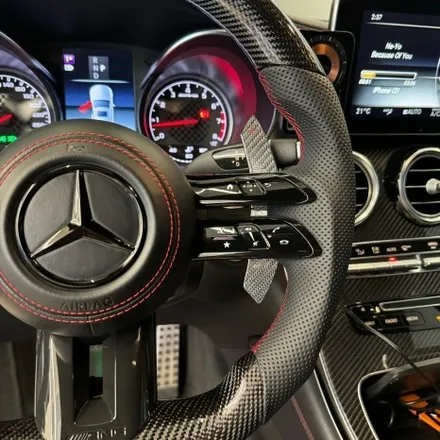 벤츠X253 GLC43AMG 최신형 잠자리 AMG핸들 디자인 으로 교체작업을 하였습니다 / 서울 용산 중구