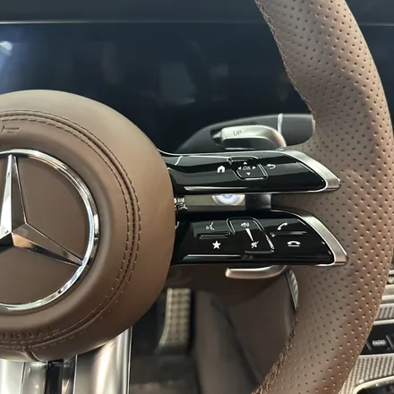 벤츠 C257 CLS400D 색상맞춤 브라운 잠자리핸들 장착으로 더욱 멋있어진 실내 분위기 연출 / 서울 용산 도원동