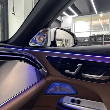 [올인게러지] W214 벤츠 신형 E클래스 E300 24년식 4D전동트위터 및 미드레인지 커버 엠비언트 시공했습니다 / 서울 용산 도원동