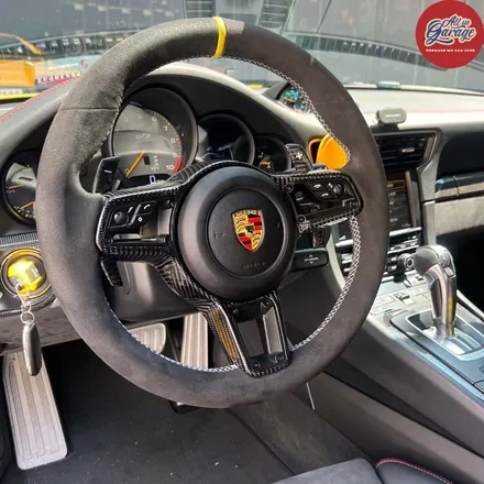 [올인게러지] 포르쉐 911 GT3  포르쉐 알칸트라핸들 교체 + 카본트림 / 서울 용산 중구
