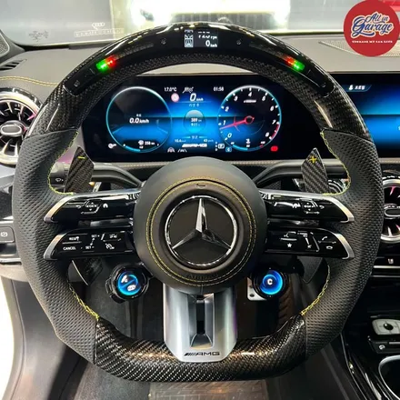 벤츠AMG C118 CLA45S  최신형벤츠 잠자리AMG카본D컷LED퍼포먼스핸들 및 OLED어질리티 교체작업 / 서울 용산 중구