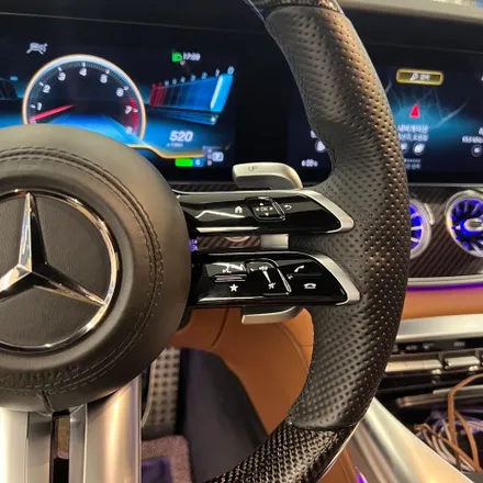 벤츠 GT43 AMG 잠자리핸들 순정형 카본D컷 교체했습니다 열선과 ACC 옵션모델 / 서울 용산 중구