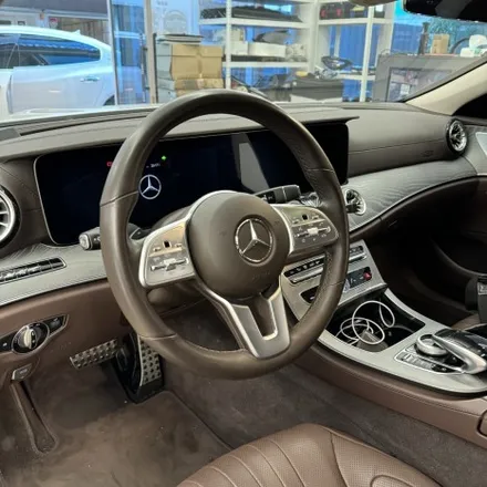 벤츠 C257 CLS 2020 22벤츠 잠자리AMG핸들로 디자인을 변경하였습니다 / 서울 용산 중구