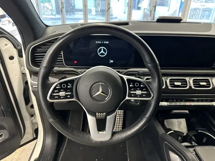 벤츠 W167 GLE400모델 가죽 AMG핸들 로 교체했습니다 순정과 사뭇다른디자인 / 서울 용산 도원동