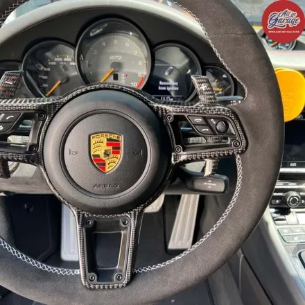 [올인게러지] 포르쉐 911 GT3  포르쉐 알칸트라핸들 교체 + 카본트림 / 서울 용산 중구