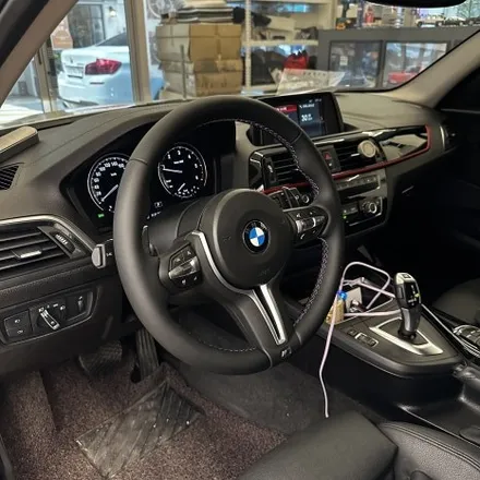 BMW F20 1시리즈 118D M핸들 로 교체 / 서울 용산 중구