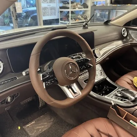 벤츠 C257 CLS400D 색상맞춤 브라운 잠자리핸들 장착으로 더욱 멋있어진 실내 분위기 연출 / 서울 용산 도원동