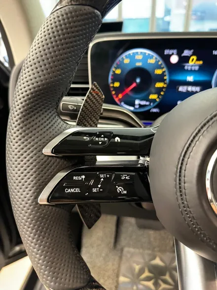 벤츠 W167 GLE53AMG 잠자리카본핸들 및 4D전동 트위터 작업했습니다 / 서울 용산 도원동