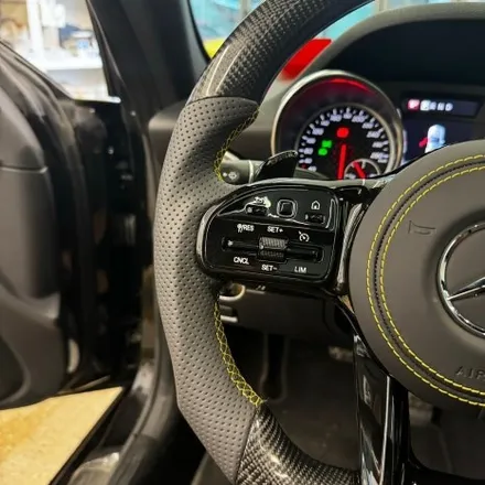 [올인게러지] 벤츠 R172 SLC43AMG 17년식 올블랙 카본D컷 AMG핸들 옐로우포인트 / 서울 용산 도원동